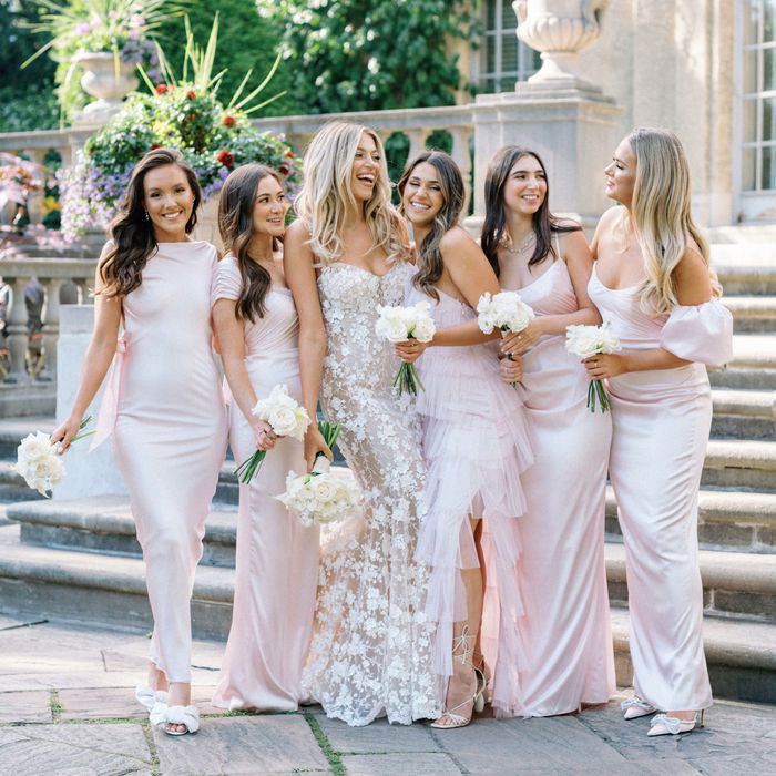 Bridesmaid Dresses: How to save money with renting options