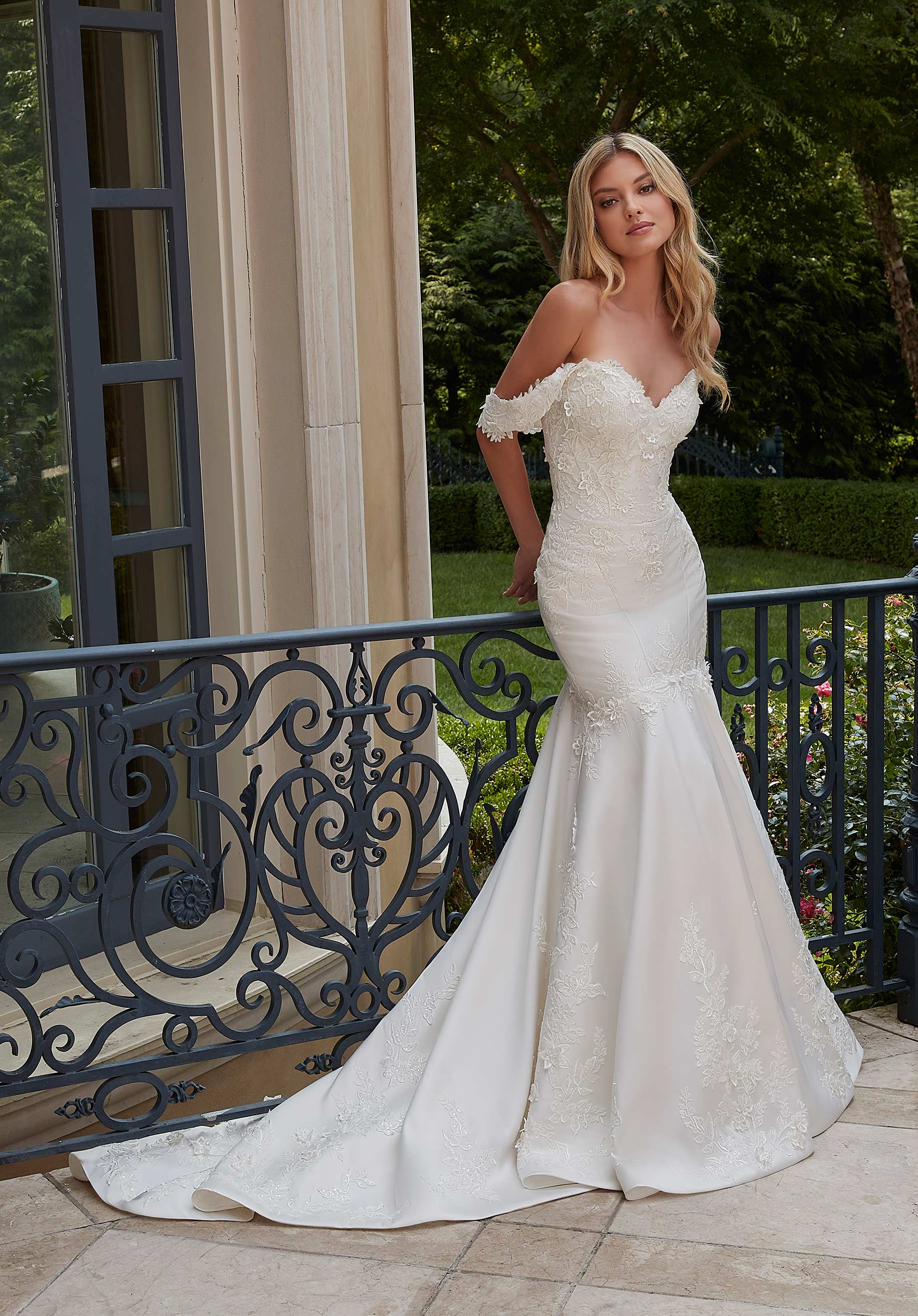 Perfect Wedding Gowns for Slim Brides: Elegant Silhouettes and Designs