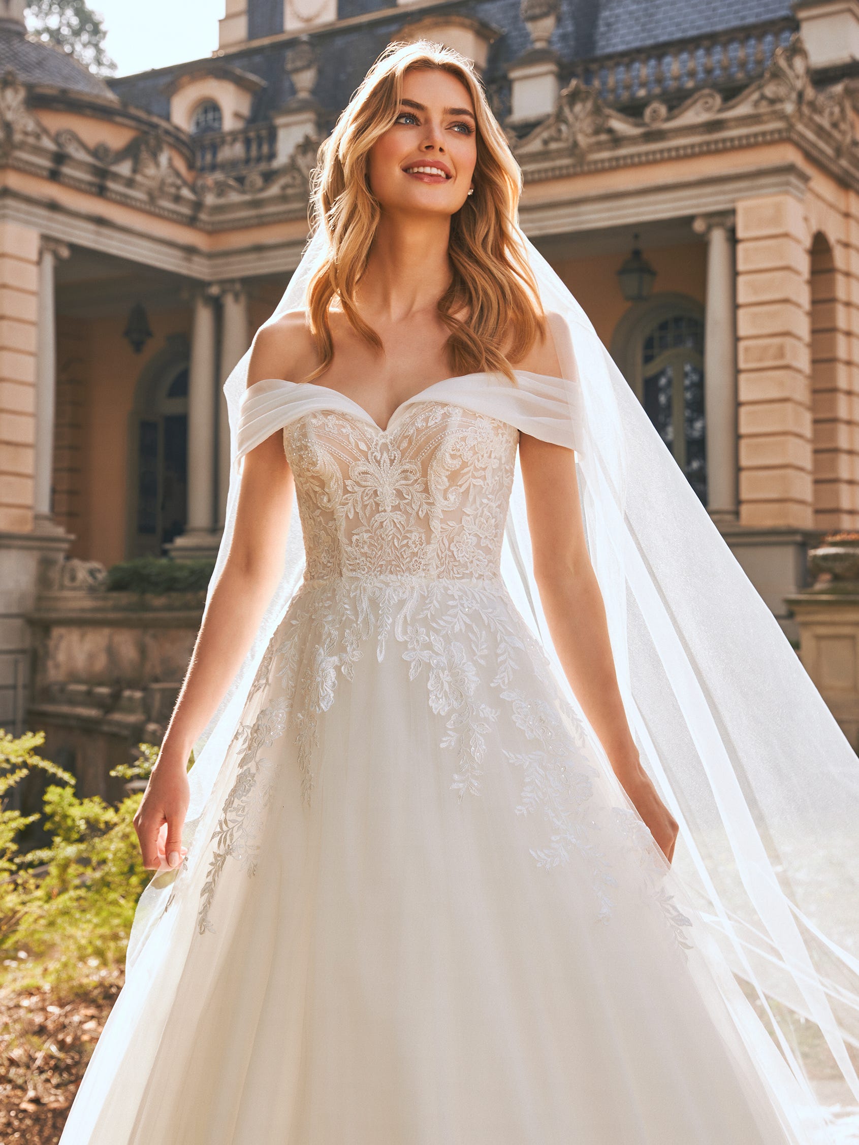 Unique St. Patricks Wedding Dresses: Celebrate Your Love in Style