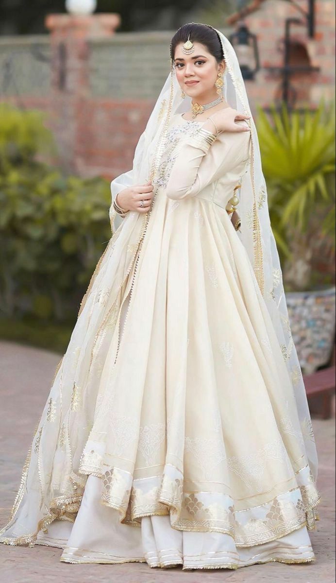 Elegant Nikah Dresses for Brides: Traditional & Modern Bridal Gowns