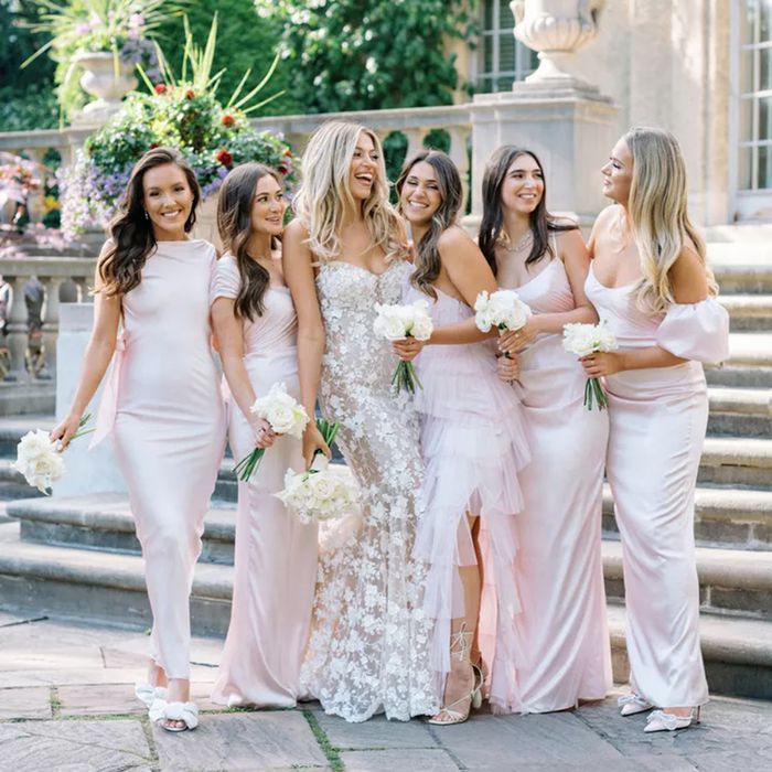 Top Bridesmaid Dress Rentals: Stylish Options for Every Budget