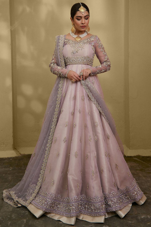 Shop Stunning Nikkah Dresses for Brides – Elegant & Traditional Styles