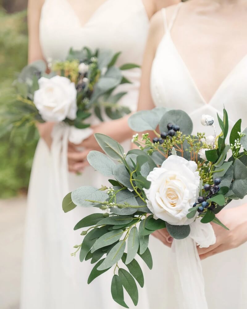 Elegant Alternatives to Bridesmaid Bouquets for a Modern Wedding