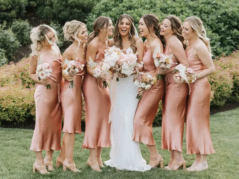 Cute Peach Bridesmaid Dresses for a Sweet Wedding Look