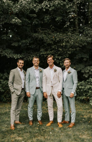 Casual Groomsmen Outfits: How to Nail the Look!