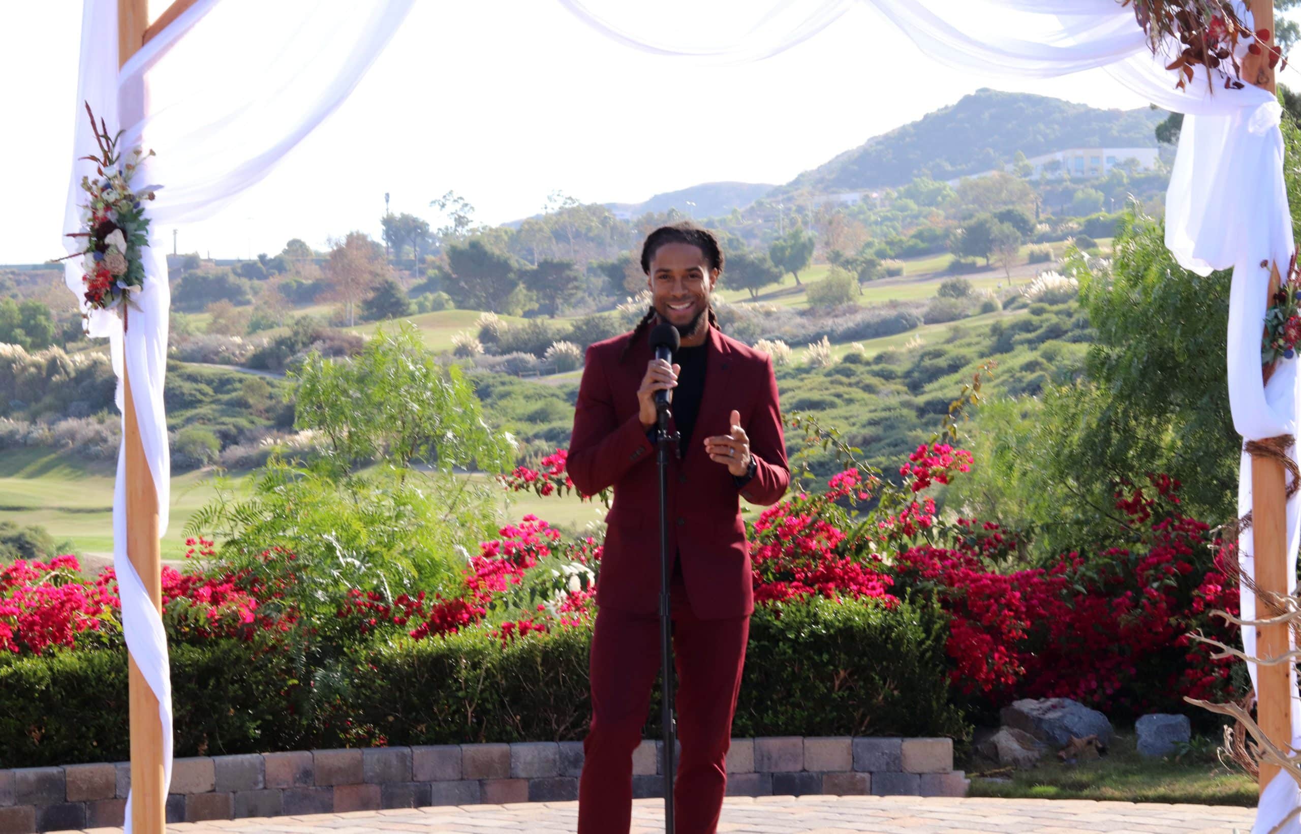 Wedding Emcee Cost: Here is What You Need to Know Before Booking!