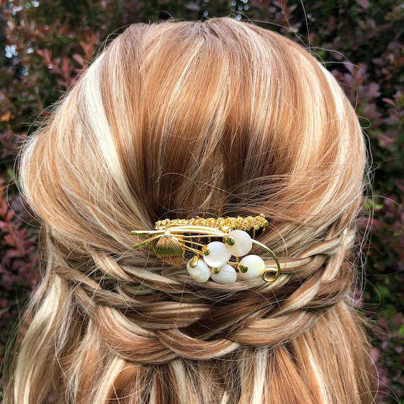 Mother of bride hair accessories: Stylish picks for the big day!