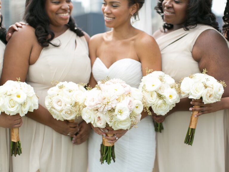 Do Bridesmaids Have to Have a Bouquet Simple Guide For Your Big Day