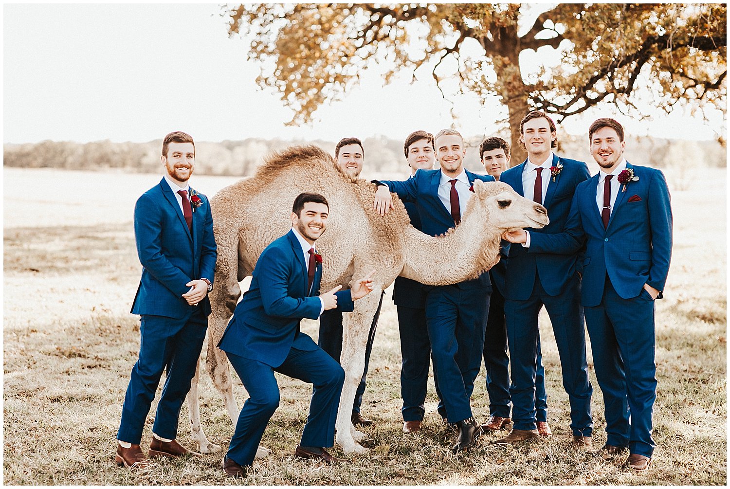 Groomsmen Poses: Making Your Wedding Photos Look Amazing (Tips From the Pros)