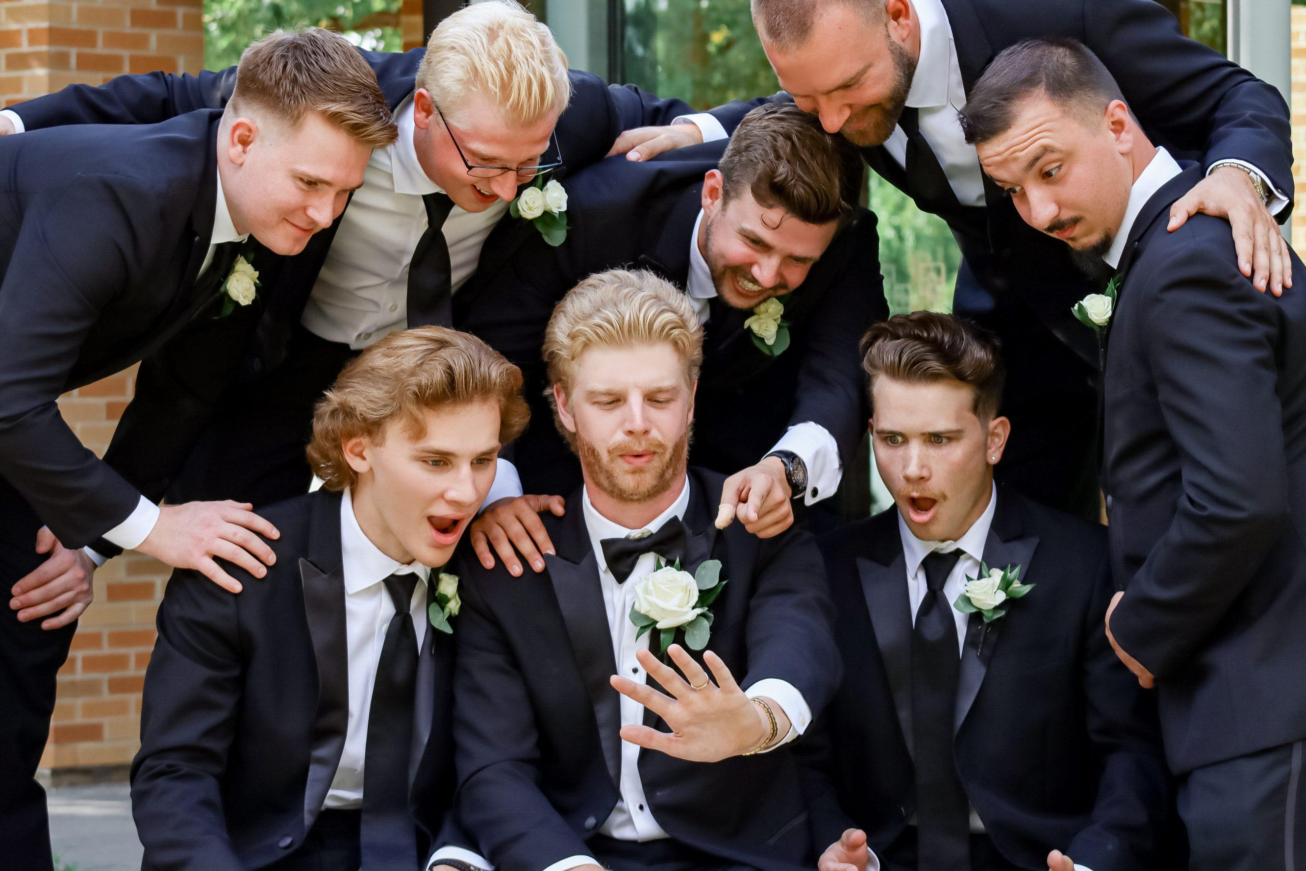 Best Groomsmen Wedding Pictures Ideas (Simple and Fun Poses)