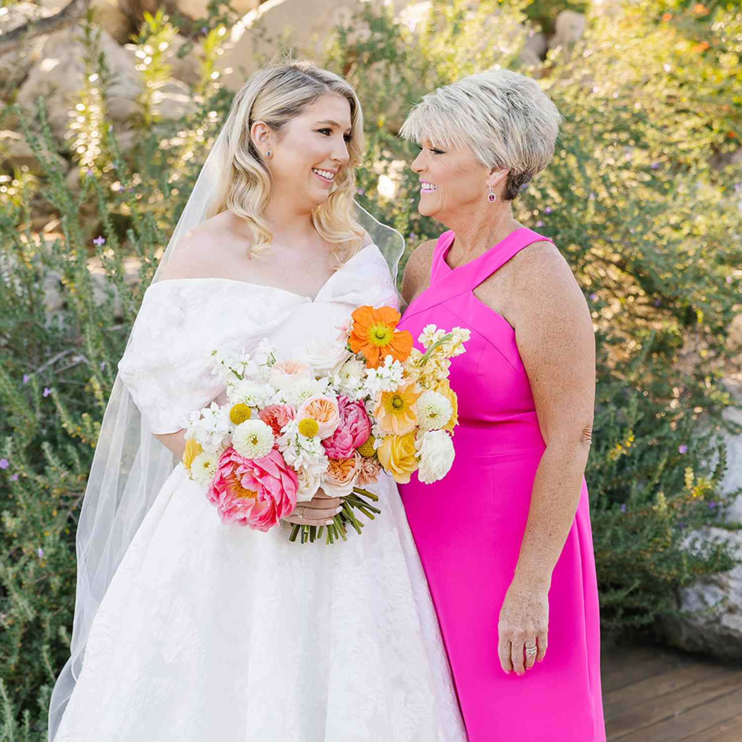 Halter Neck Mother of the Bride Dresses: Find Your Perfect Style (Stunning Options for the Big Day)