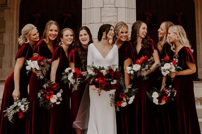 Bridesmaid Dresses in Red and Black Inspiration: A Guide to Choosing the Right Look