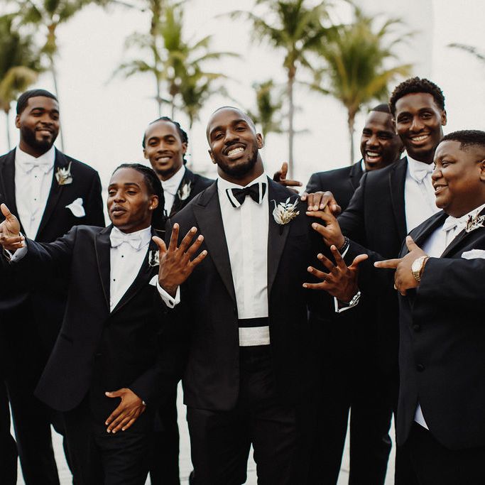 Best Wedding Photography Groomsmen Ideas and Tricks - Get Amazing Pictures of Your Best Friends!