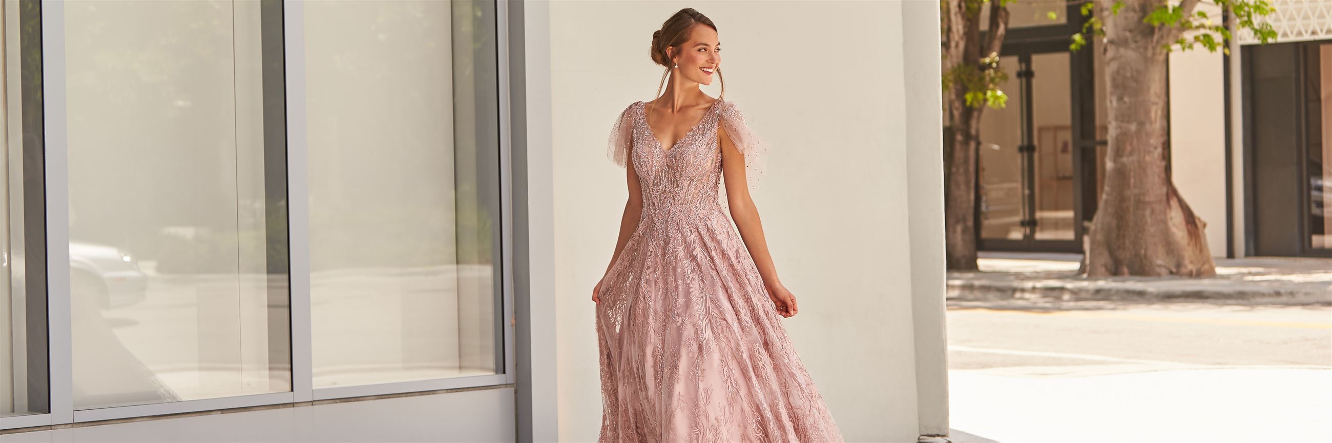 Mother of the Bride Houston: Where to Shop for Elegant and Stylish Dresses