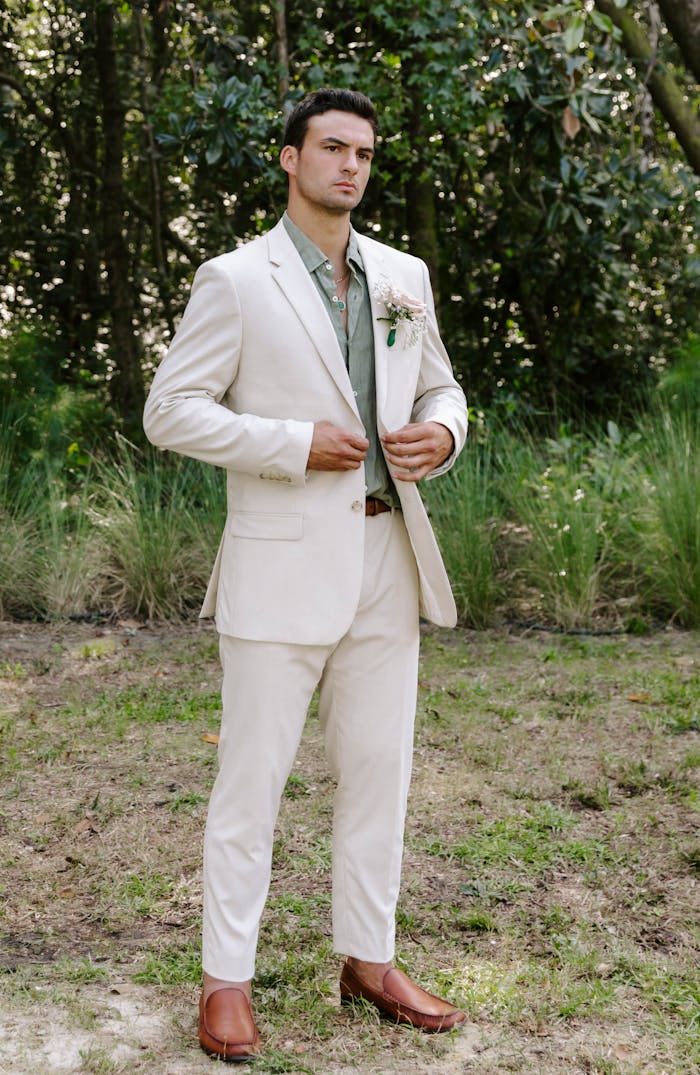 casual summer wedding groom how to dress (nail the look)