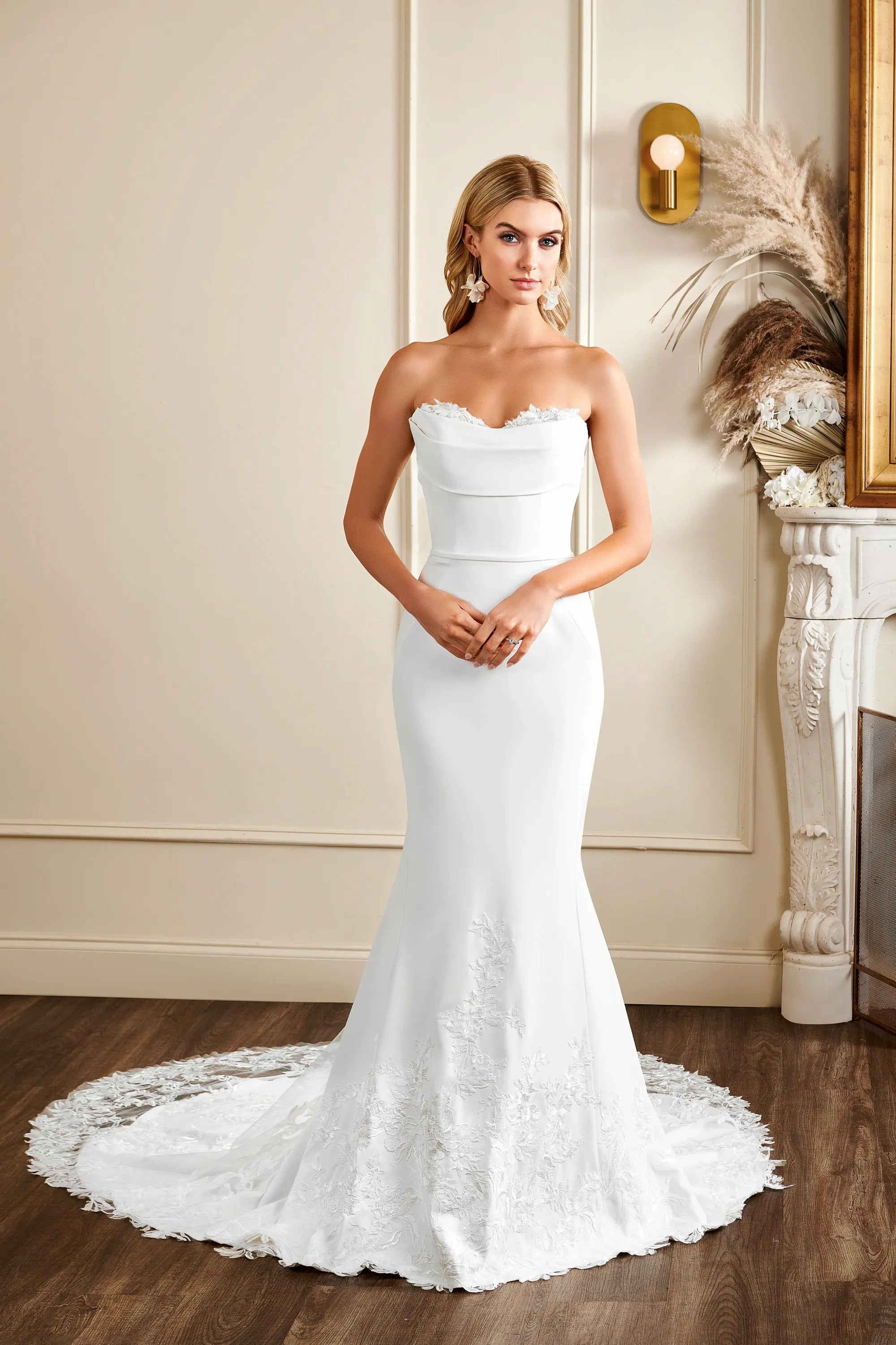 Kelly Faetanini Wedding Dress Cost: What You Need to Know