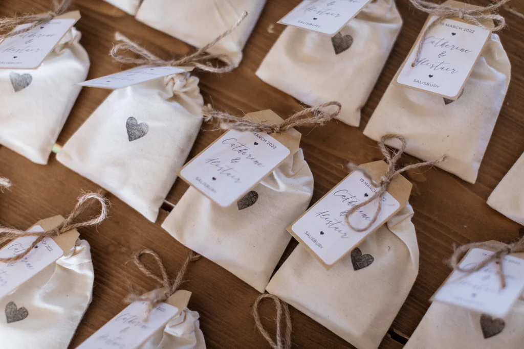 Christian Wedding Souvenirs: Unique Ideas Your Guests Will Love