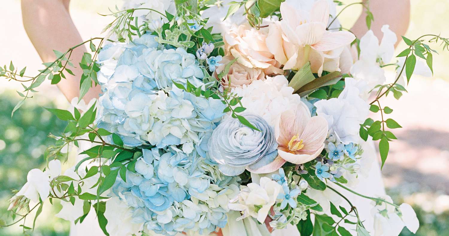 Top Tips for Choosing and Styling Blue Hydrangea Bridesmaid Bouquets for a Wedding