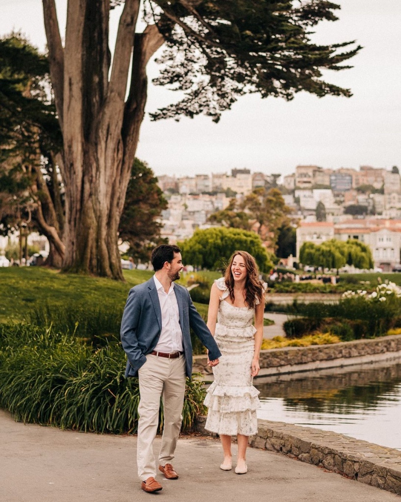 Casual Pre-Wedding Shoot Dresses: Comfy and Stylish Choices!