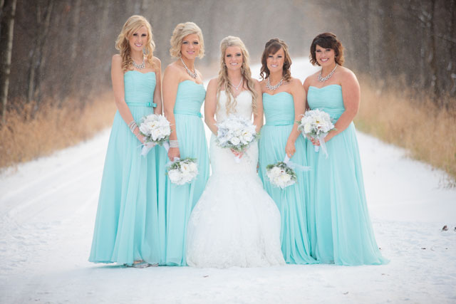 Wedding Dresses With Tiffany Blue: Where to Find Them and What to Look For