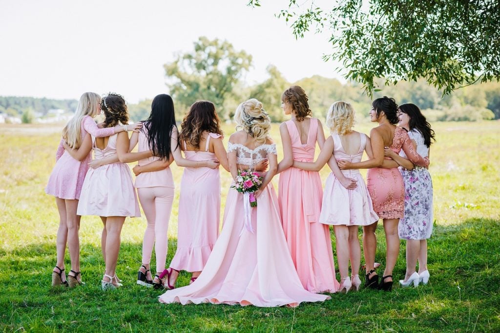 Eight Bridesmaids Survival Guide (Easy Tips for a Smooth Wedding)