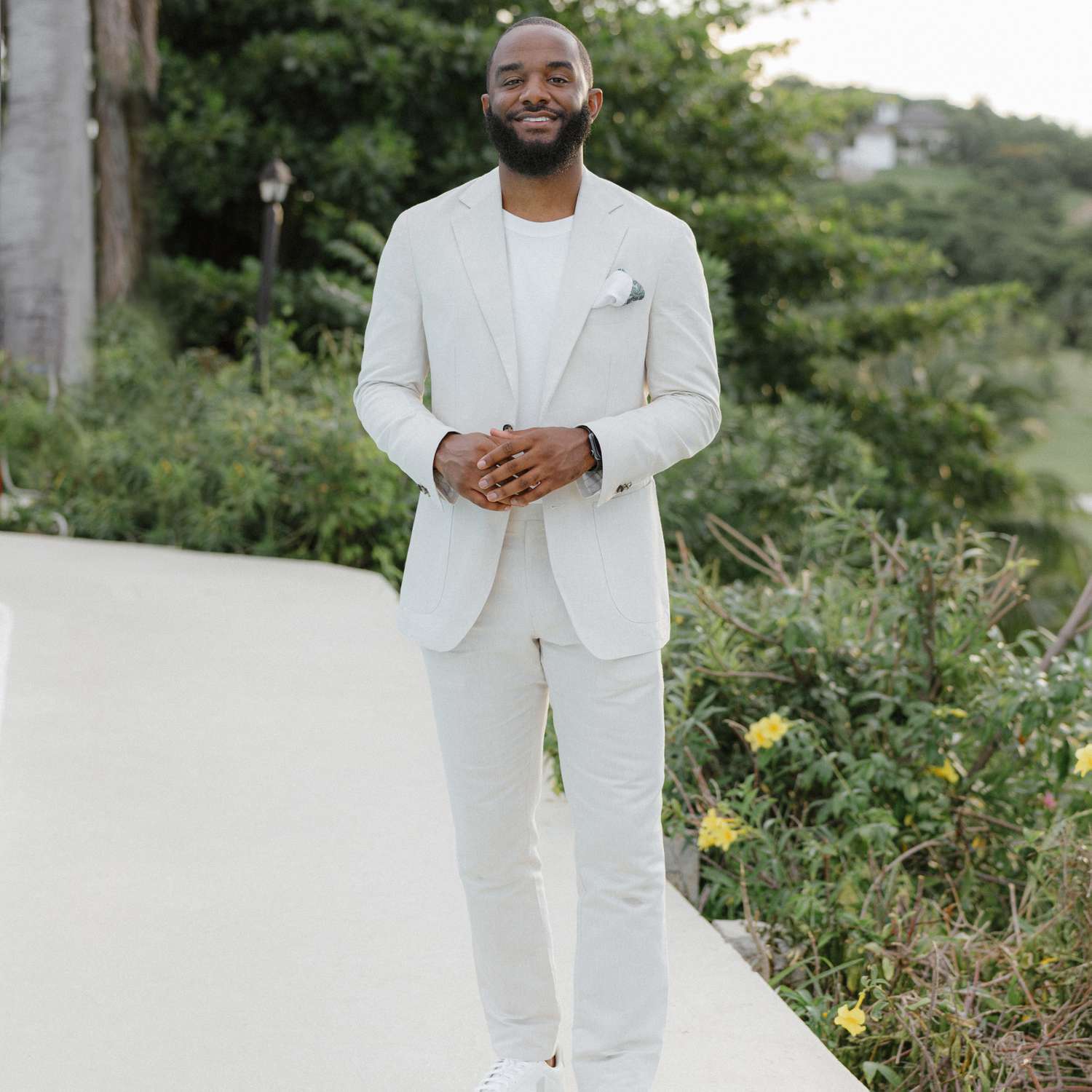 Relaxed and Ready: Casual Wedding Outfits for Groom Ideas