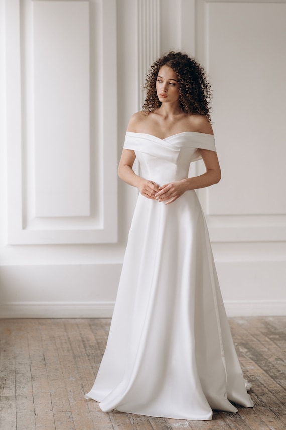 Where to Buy Off Shoulder V Neck Wedding Dress - Expert Advice