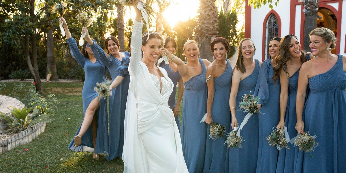 Wedding Sky Blue Bridesmaid Dresses on a Budget: Where to Find Them. Look Beautiful Without Breaking the Bank!