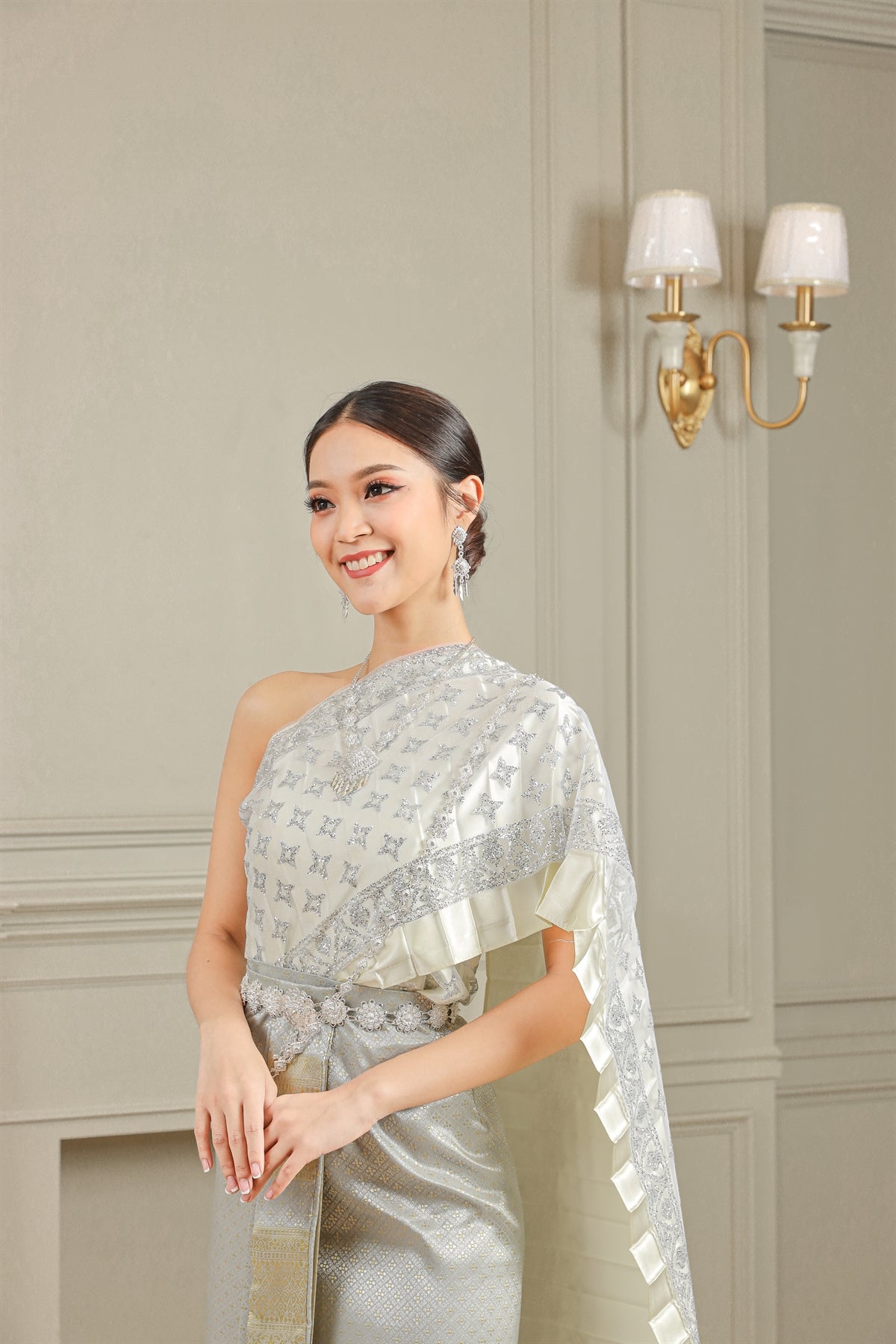 Shop for a Thai Wedding Gown Online! Heres Where to Find the Best Deals and Styles Today.