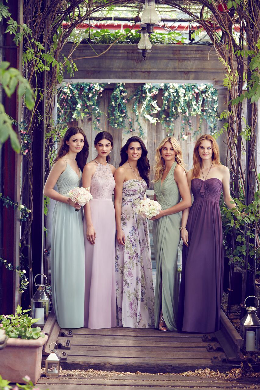 How to Choose Dress Patterns for Bridesmaid Dresses: Tips for a Cohesive Look