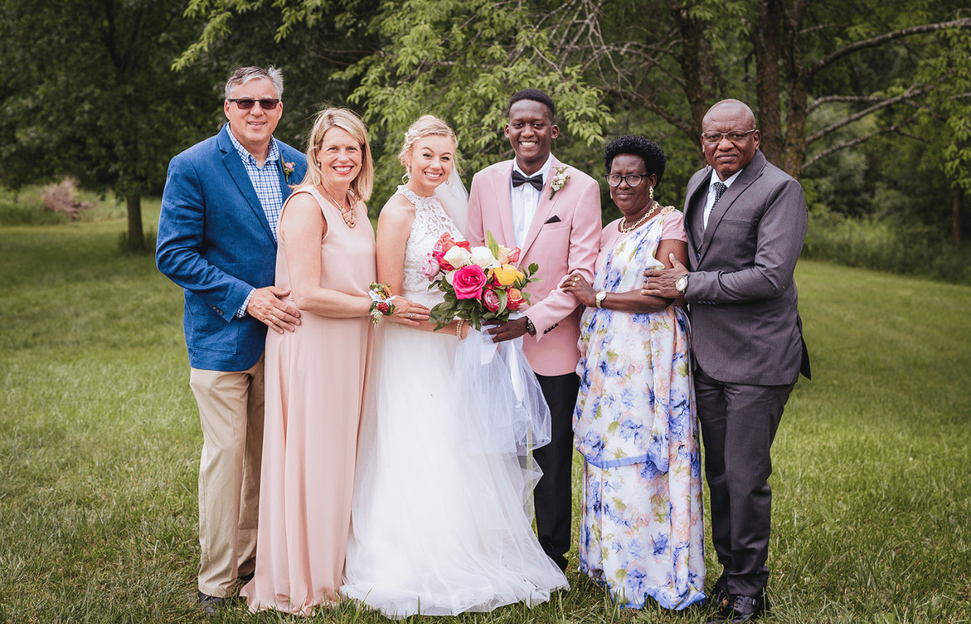 Bride and Groom with Family: Why These Photos Are a Must-Have, The Importance of Family Wedding Shots!