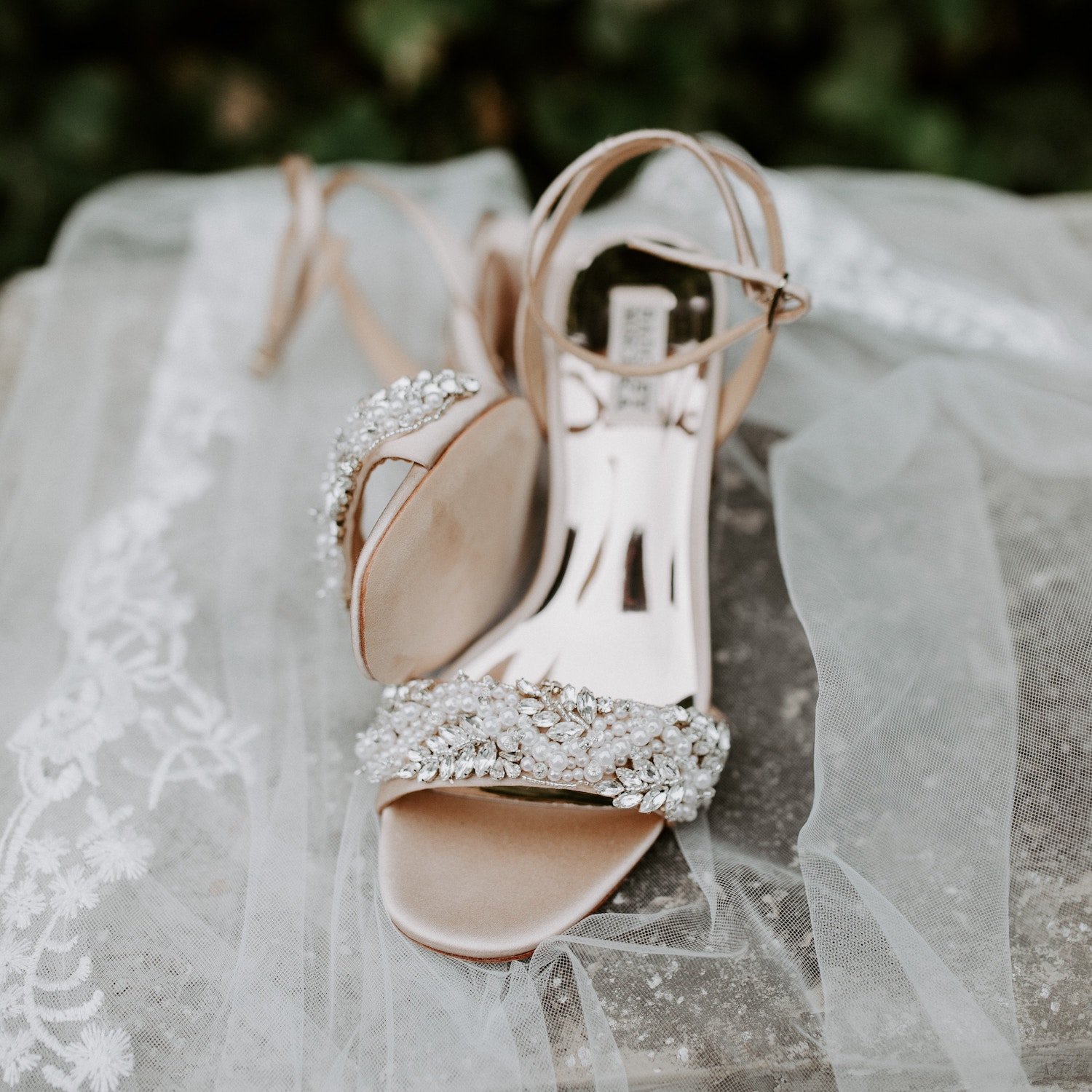 Wedding Shoes for Tall Brides: How to Choose? Expert Advice on Finding the Perfect Wedding Footwear for Your Height