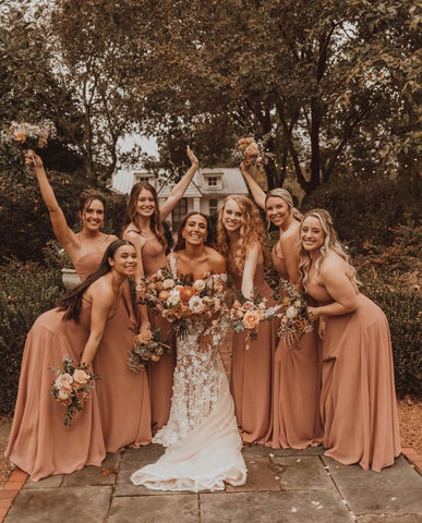 Country Themed Bridesmaid Dresses: Styling Tips for a Rustic Wedding