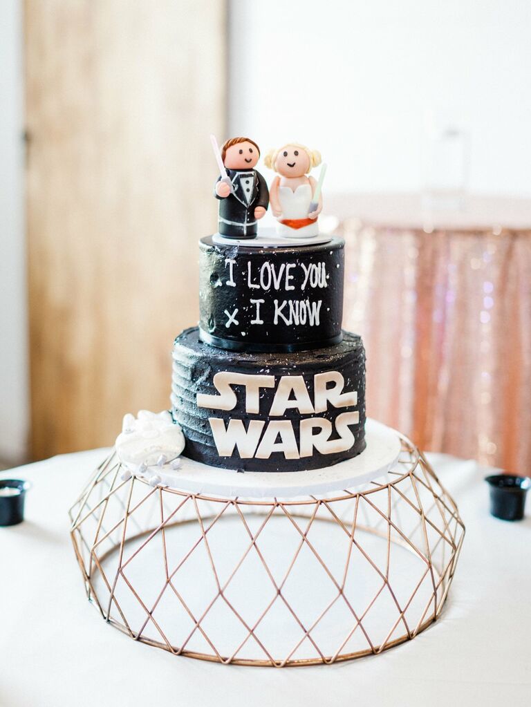 Awesome Groom Cakes Pictures: Get Ideas for Your Wedding!