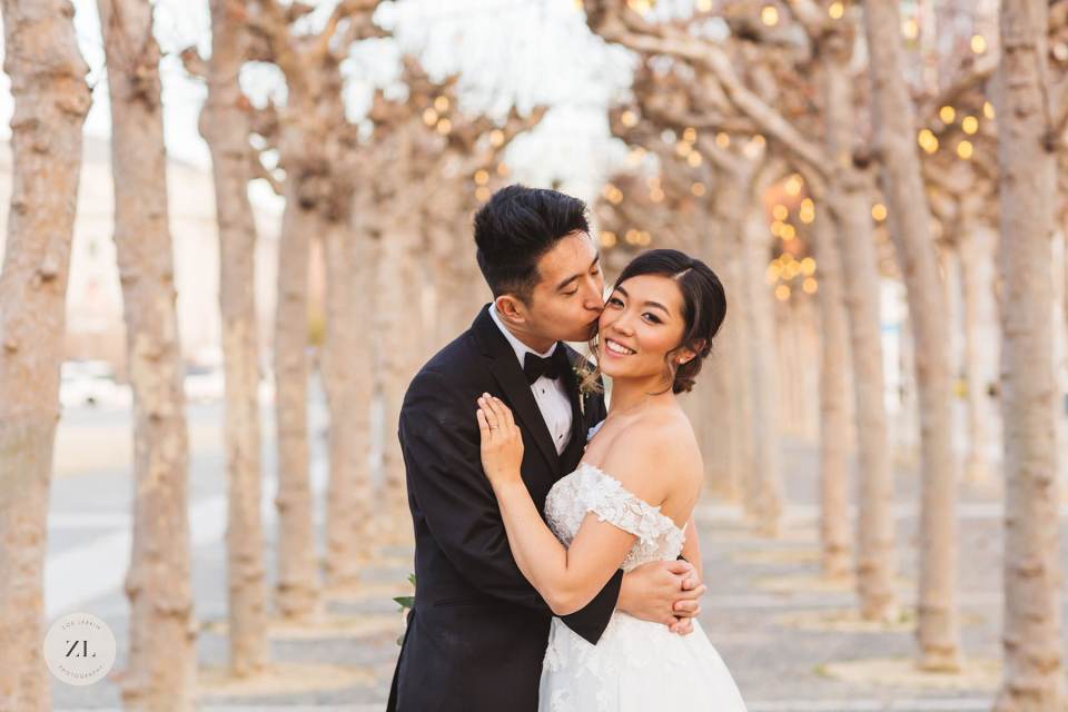 Get Gorgeous Bride Photos Poses: Easy-to-Follow Guide for a Picture-Perfect Day!