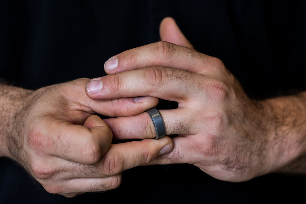 Wearing a Wedding Ring: What Hand Do Mens Wedding Rings Go On?