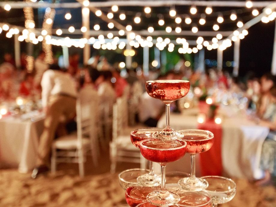 Wedding Dinner Songs: The Best Music Selection to Make Your Reception Unforgettable