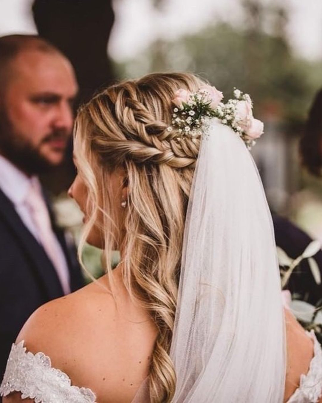 Bride Hair Half Up Half Down With Veil: Find the Best Style for Your Big Day