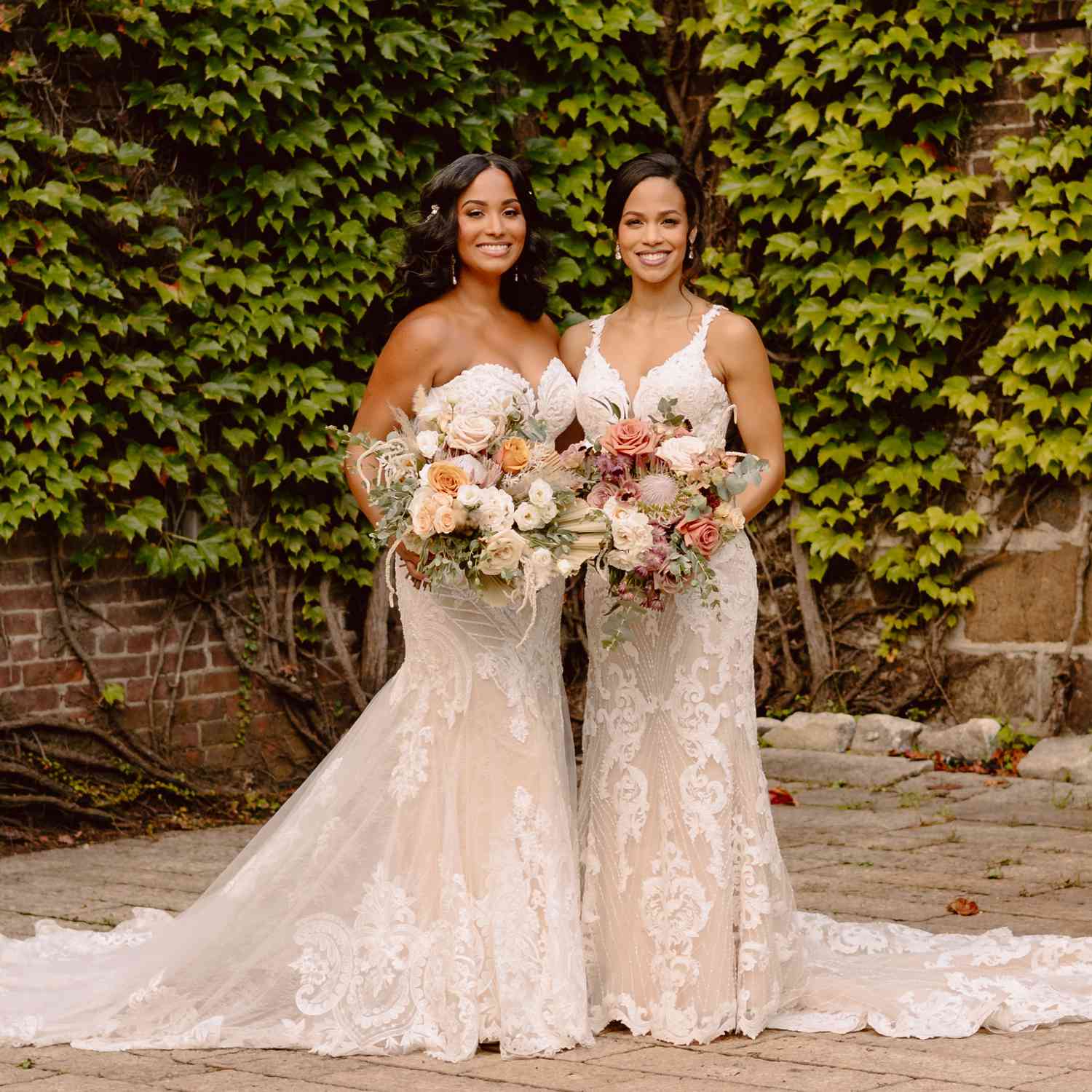 Find Your Dream Lesbian Bride Outfits: Style Guide!