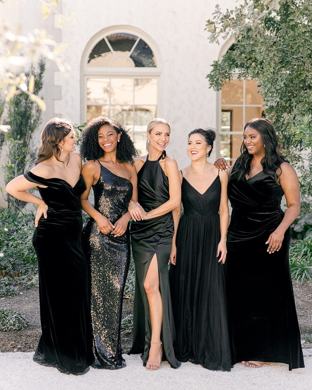 Velvet Black Bridesmaid Dresses: How to Choose the Perfect Dress for Your Wedding?