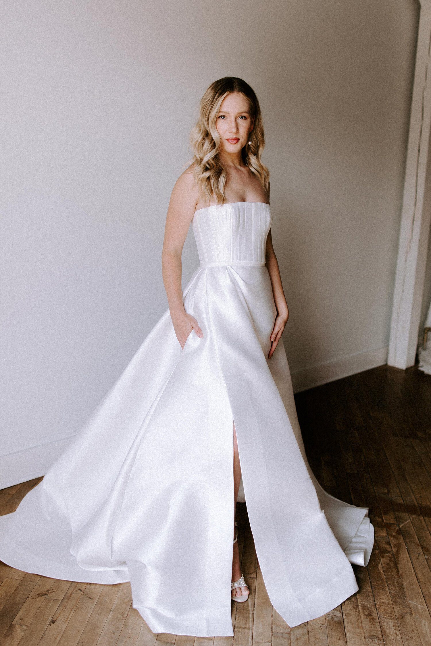 Alex Perry Wedding Gown: Find Your Dream Dress for the Big Day